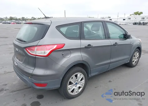 2013 Ford Escape S z USA, uszkodzony, nr VIN 1FMCU0F77DUB31314